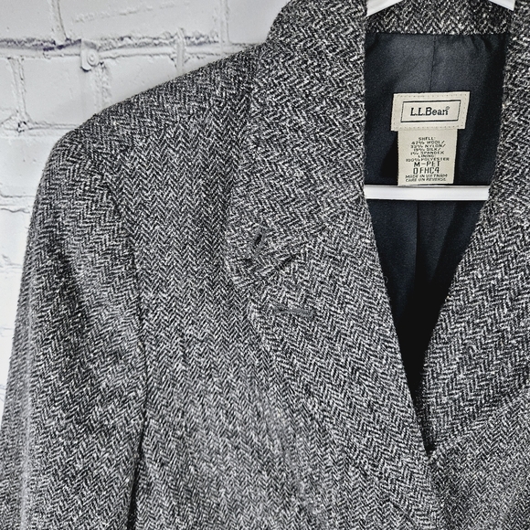 L.L. BEAN | tweed wool silk blend button up jacket - Picture 2 of 9